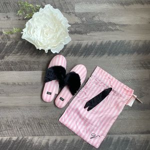 💗NWT Victoria’s Secret Pink Pinstripe/Black Fur Slippers